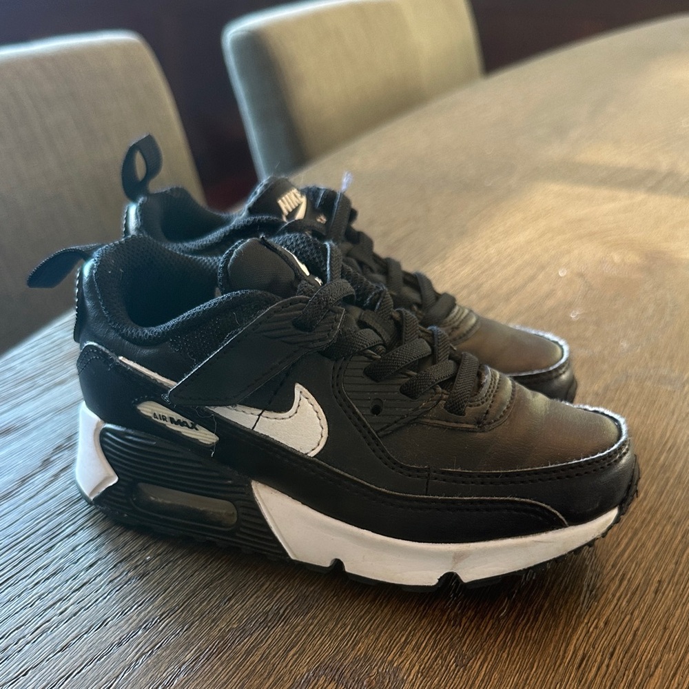 Nike Kids Black and White Air Max